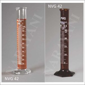 MEASURING CYLINDERS AMBER WITH SPOUT